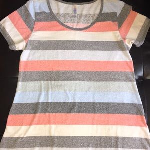XS EUC LuLaRoe Striped, Heathered Classic T